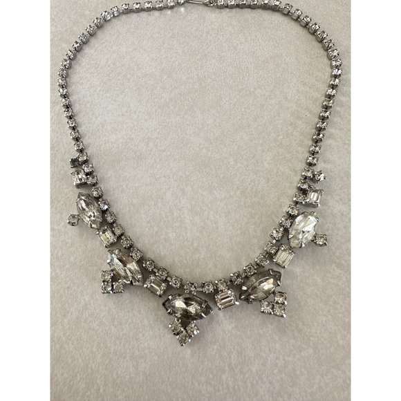 Vintage MCM 1950s silver tone clear round navettes glass rhinestones necklace - Picture 2 of 7